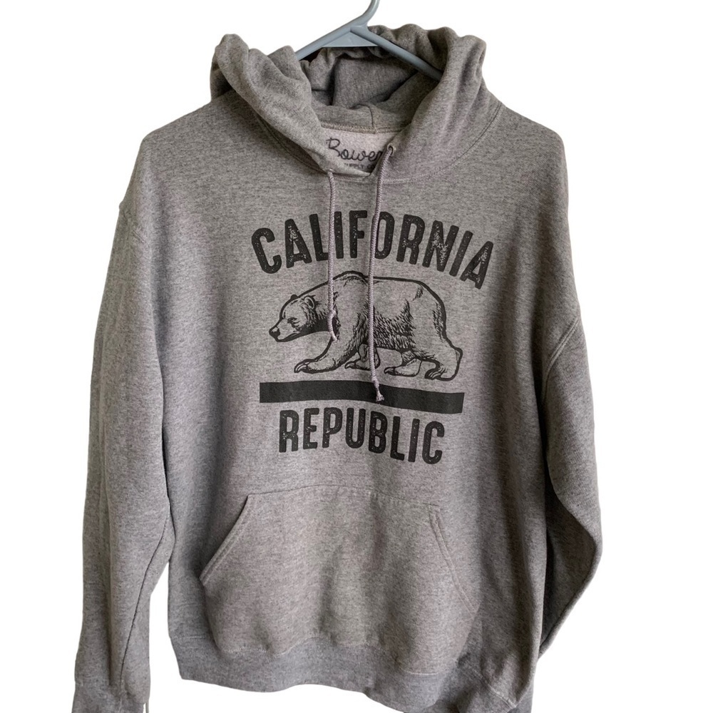 California Republic by Bowery Supply Company Size Small Adult Gray Bear Hoodie